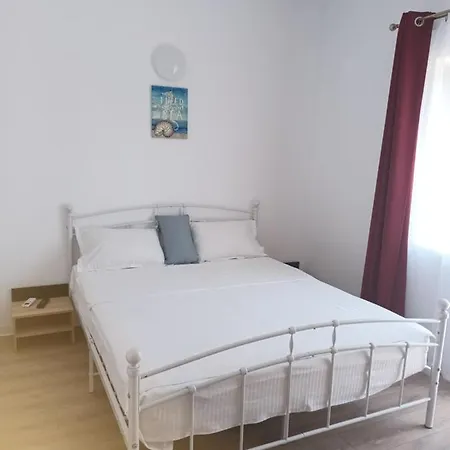 Vila Cosmin Guest house *